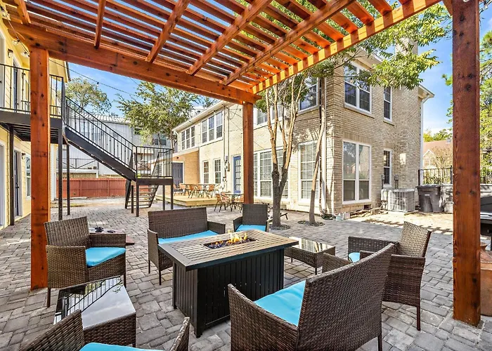 Midtown, Med Center, Dt Home Games Patio Bbq